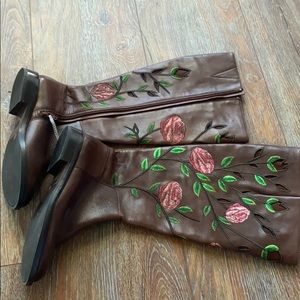 Myala Floral Embroidery Boots